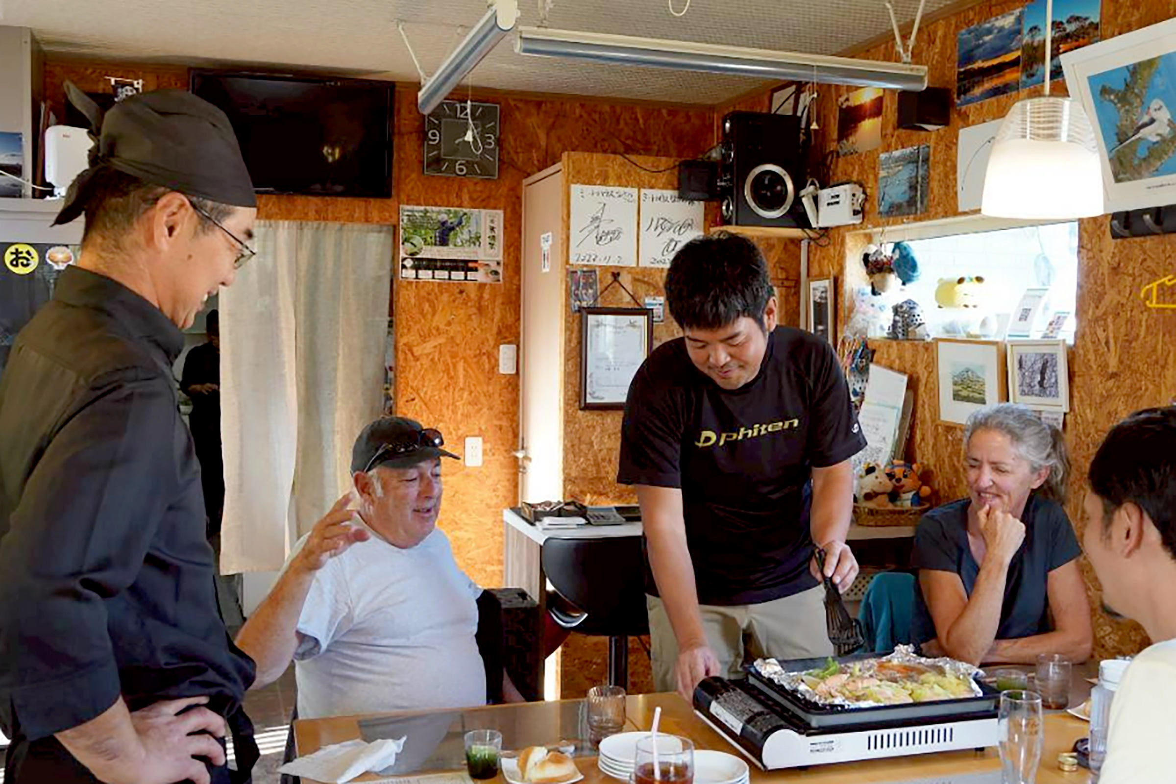 Enjoy seasonal delights　季節の旬を楽しむ、尾岱沼の味覚