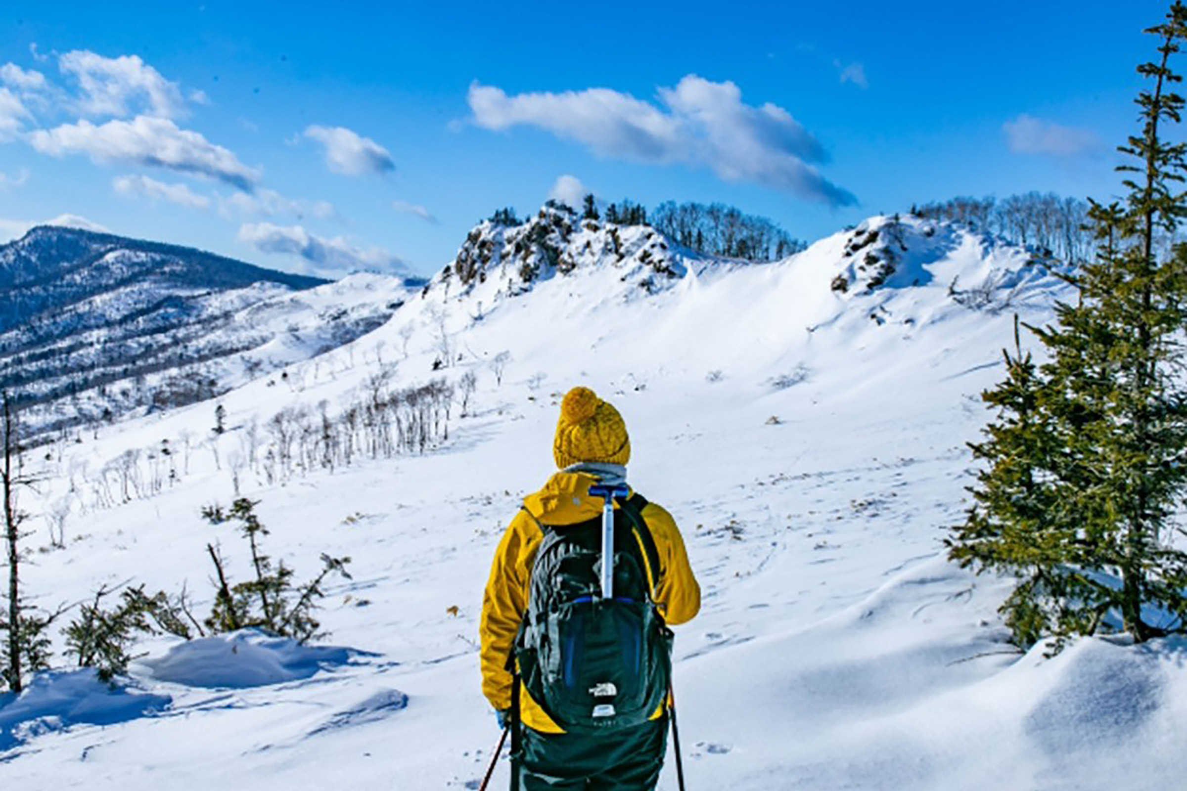冬にしか見られない景色を求めて　白銀の藻琴山トレッキングツアー